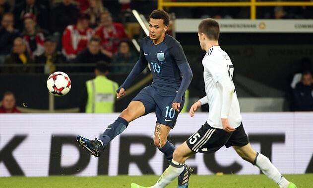 本轮英超，切尔西2-0击败谢菲联，帕尔默传射建功。